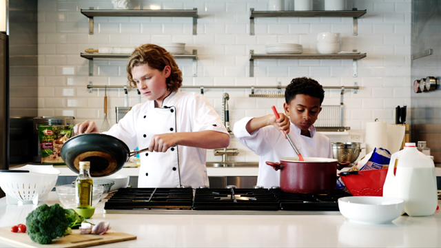 Kitchen battles challenge kids to make healthier food choices using simple recipes
